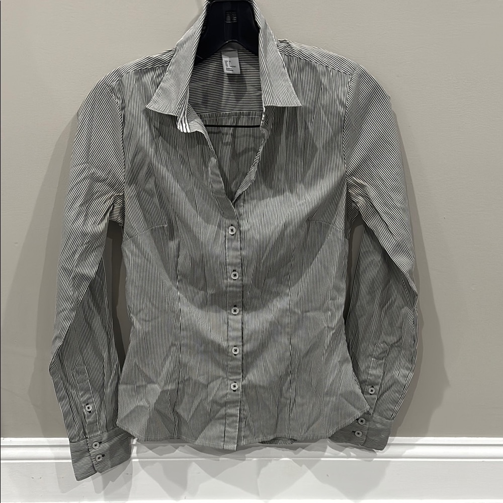 H&M Gray Striped Button-Up Shirt
